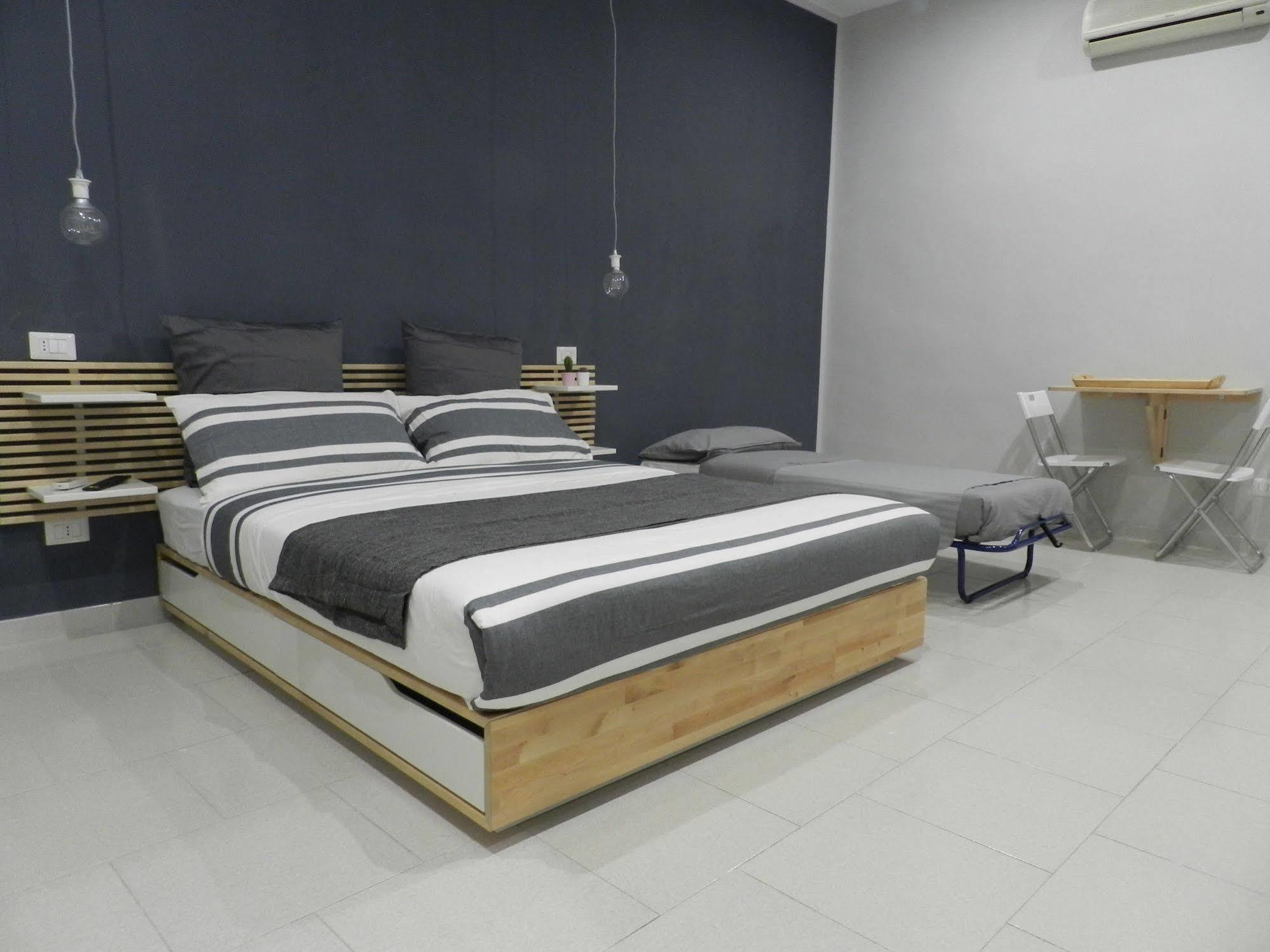 Mola Rooms Неаполь Екстер'єр фото